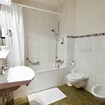 Du Rhone Hotel