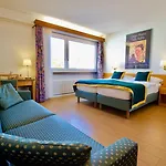 Du Rhone Hotel 3*