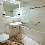 Hotel Du Rhone